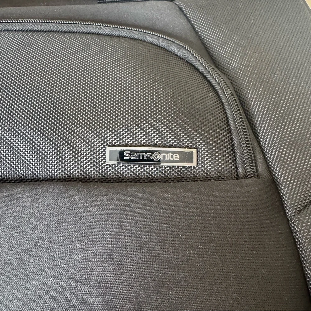 SAMSONITE Xenon 2 Slim Briefcase Fits Laptop Black NWOT